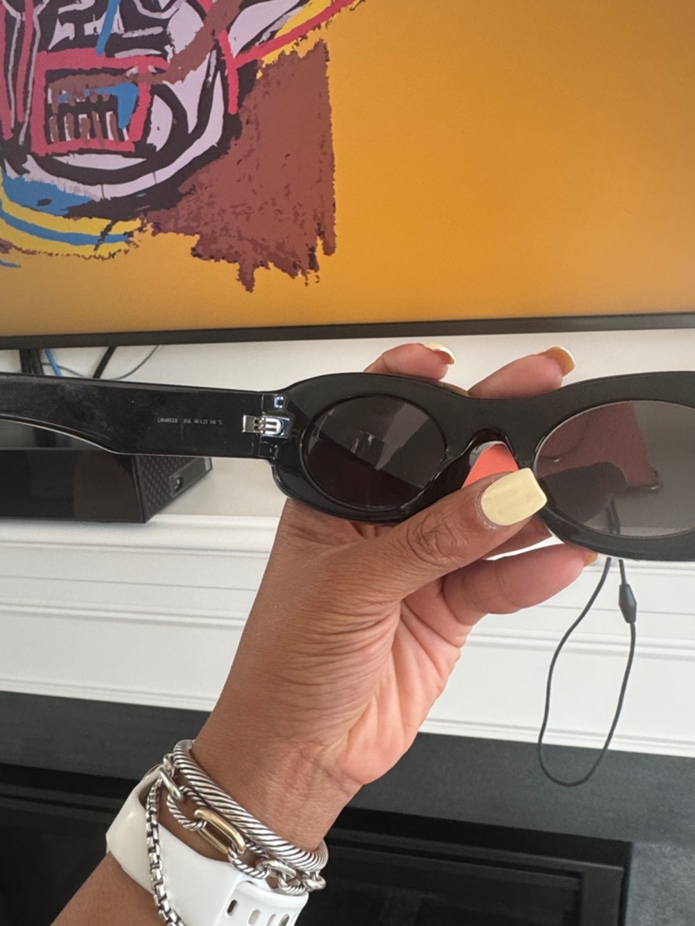 1000% authentic Loewe Sunglasses with Case - Picture 5 of 6